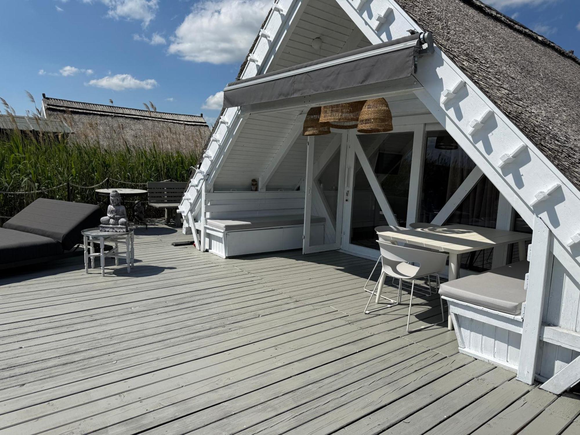 Seehuette Neusiedlersee - Seehaus Inklusive Elektroboot Rust Dış mekan fotoğraf